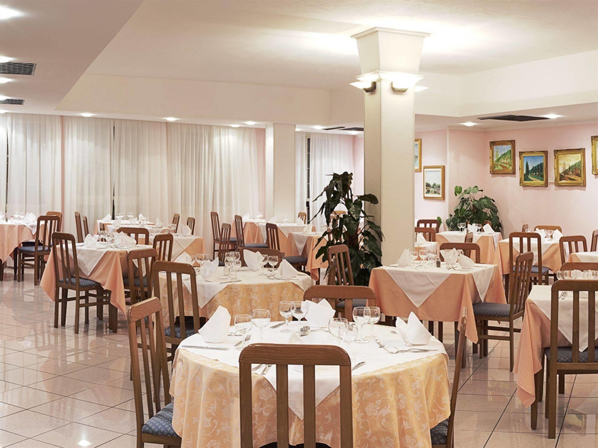 Hotel Majore Santa Teresa Gallura Dış mekan fotoğraf